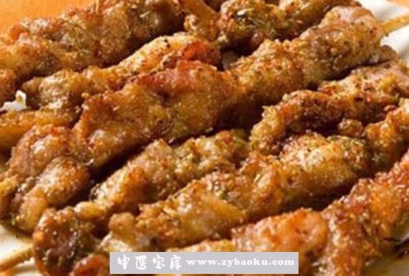 羊肉串怎么腌制最好吃 新疆羊肉串的腌制方法